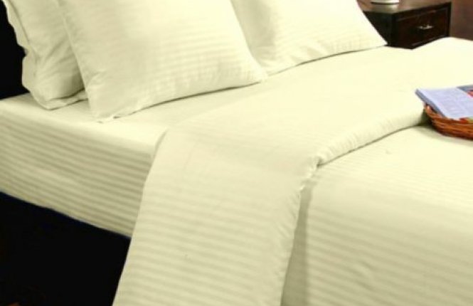 Комплект постельного белья 2,0 Сатин Страйп 1*1 см (135 гр/кв.м.) Шампань фото |от производителя компании Одеялко