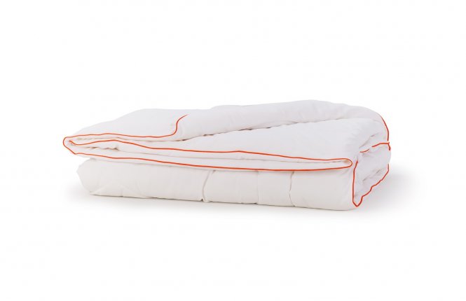 Одеяло "Ярочка" в сатине-страйпе, размер 140*205 см, облегченное 400 гр/кв.м. фото |от производителя компании Одеялко